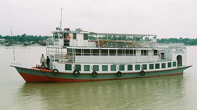 M.V. Oceanus with view of Forest